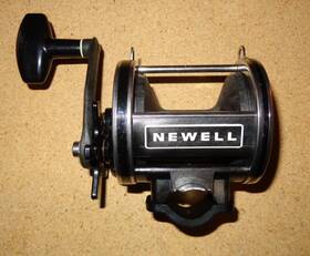 C447-5 Newell Used Carl Black Graphite Right-hand Conventional Fishing Reel 447
