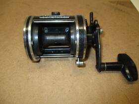 G229-f Newell Graphite Stainless Steel Ball Bearing Fishing Reel Vintage