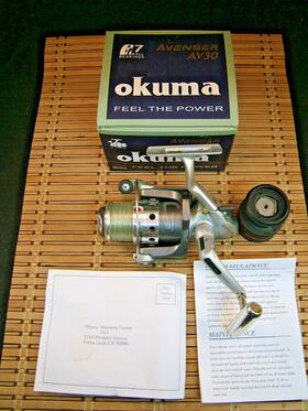 Av30 Okuma Avenger Heavy Duty Spin Casting Fishing Reel In Box With Extra Spool