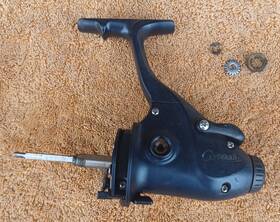 Cd65 Okuma Used Coronado Spinning Reel Part Main Body With Shaft Attached