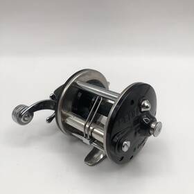 40-109 Penn 9 Level Wind Fishing Trolling Reel Free Spool Retrieve Saltwater