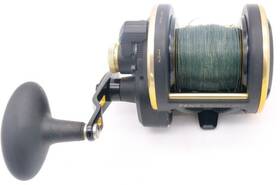 40ld Penn Squall Conventional Reel With Braided Line