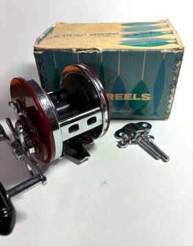 Penn 501m Jigmaster Fishing Reel With Original Box
