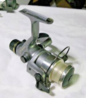 Ctn3430r Pfl Ger Pflueger Criterion Spinning Reel 4bbs L/r 200yds/6lb Long Cast- Guc