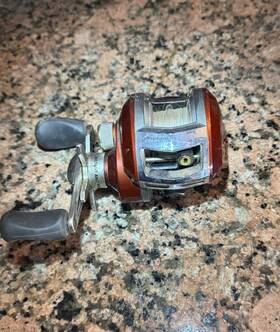 Tem64lpb Pfl Ger Pflueger Templar Low Profile Bait Cast Reel