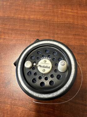 1594rc Pflueger Medalist #1594rc Vintage Black Fly Fishing Reel