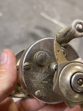 1895 Pflueger Akron Free Spool