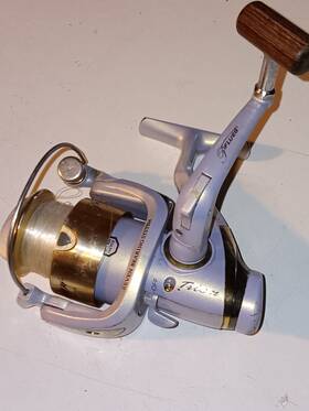 4735 Pflueger Trion Spinning Reel Bearing 7 System Gear Ratio 5.2-1