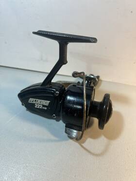 Pressp20 Pflueger Vintage Spinning Reel 222gg Fishing