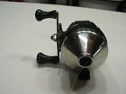 Qg100 Zebco Vintage Spincasting Reel