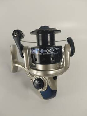 Genx220 Quantum Gen-x2 Spinning Fishing Reel Size 30 4 Bearing System Anti Slip
