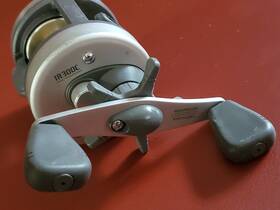 Ir300c Quantum Barely Used Iron Baitcasting Reel Made In Japan-very Smooth