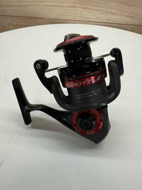 Th-30 Quantum Throttle Th30 Fishing Reel Used Works Great