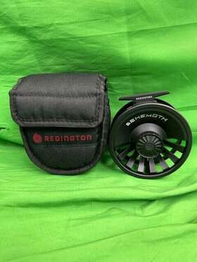 55506r78b Redington Behemoth 7/8 Fly Reel - Black E15-1
