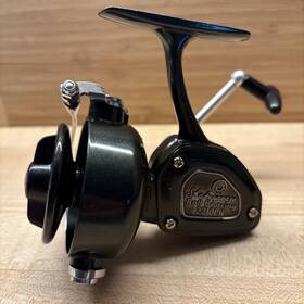 2210lh Shakespeare Vintage Ball Bearing Spinning Fishing Reel Dark Green