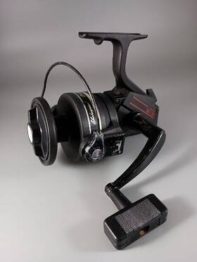 2260 Shakespeare Graphite Spinning Reel 070 Series - Used Works Great