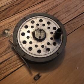 2531 Shakespeare Fly Fishing Reel Pre-owned But Works Perfectly