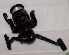 2560 Shakespeare 2570 Alpha Spinning Fishing Reel Ball Baring Balance Rotor