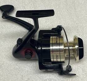 3240s Shakespeare Mustang Fishing Reel Dark Red - Model
