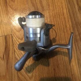 3735 Shakespeare Intrepid Model 60 Open Face Spinning Reel With 1 Ball Bearing