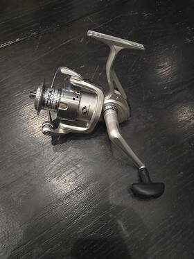 Cont35 Shakespeare Contender 35 Series Spinning Reel