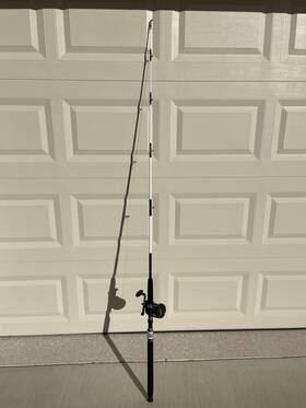 T20lo Shakespeare Fishing Rod And Reel Tidewater &sturdy Stik