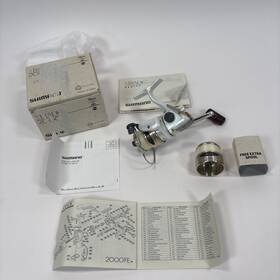 Shimano 022255021333 Fishing Reel Stradic 2000 Fe Japan Nice Looking Great Working