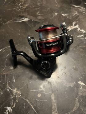 2500hgfg Shimano 022255232647 Sienna Spinning Fishing Reel - Black/red