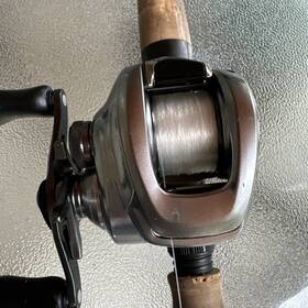 03857 Shimano 18 Bantam Mgl Hg Right Baitcasting Reel -