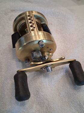 200gtb Shimano Calcutta Baitcast Fishing Reel