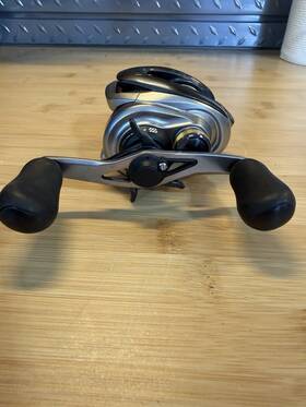 3014742 Shimano Used Metanium Xg 8.1 Left Handed Baitcast Reel No Box Free Glove