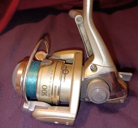 500fa Shimano Sedona Ultralight Fishing Reel. Operates Nice Good Condition