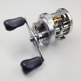 Ctq100dc Shimano Calcutta Conquest 100 Dc Baitcasting Reel Digital Control Silver Japan