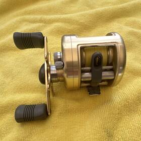 Re.31920 Shimano Calcutta 150 Baitcast Reel Gold Used Fishing Right Handed