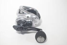 Trx401a Shimano Tranx Silver And Black Right-handed Reel Box
