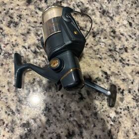 2000it Team Daiwa Rare S Fishing Reel Used Untested Very Good Free Shipping