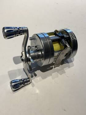 Dj150 Tica Caiman Fishing Baitcasting Reel With Neoprene Cover