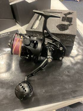 Pm5b Visser Piermaster Bail-less Inch Black Spinning Reel W Braid Used Just Serviced