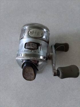 11pl-b9 Zebco Platinum 11 Micro Spincast Fishing Reel 3bb All Metal. Read Description