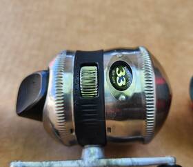 33j-l9 Zebco Authentic 33 Spincast Fishing Reel