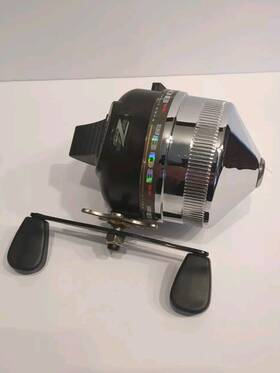 808se Zebco Spincast Fishing Reel Euc