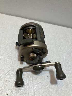 Ir3w Zebco Quantum Iron Baitcasting Reel Bail Cast Japan Tested Working