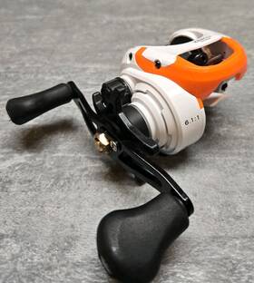 Roambl100sbx3 Zebco Roam 100 Right-hand Orange Baitcast Reel 6.1 1 Gear Ratio