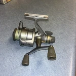 Shimano Spirex 2000RD Spinning Fishing Reel W/rear Drag & Fightin' *l K !. Fixed Price $75.00.