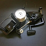 Shakespeare Alpha Custom AC070 Long Cast Salt Water Fishing Reel. Fixed Price $26.99.