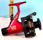 Silstar UR35 Long Cast Graphite Fishing Reel Red Korea. Fixed Price $22.94.