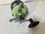 Taico Fishing Reel 4140A Vintage Japan. Fixed Price $10.00.