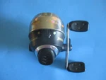 Shakespeare Synergy Fishing Reel Works USC10, 3.8:1 75 YDS/10LB. Euc. Fixed Price $12.50.