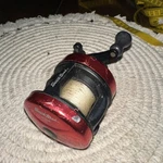 South Bend Oreno Classic Baitcasting Trolling Reel Red B3. Fixed Price $19.99.