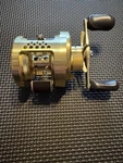 Shimano's Calcutta Conquest 200 Baitcasting Reel Gold Right Hand Used Big Game. Fixed Price $174.14.